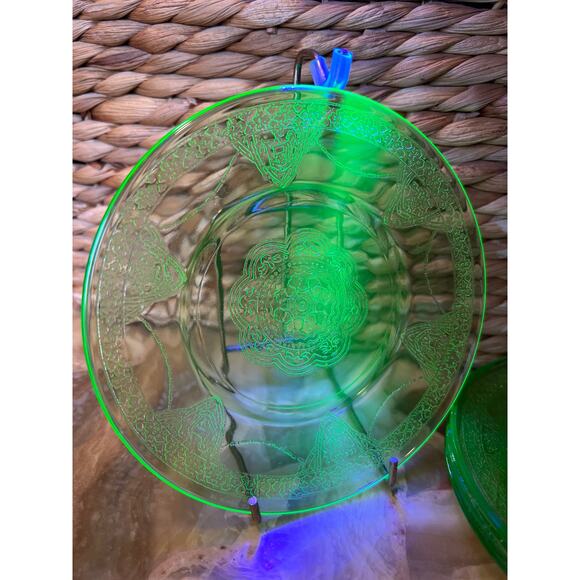 Art Deco Depression Glass 6” Dessert Plates-Glow - Picture 1 of 9